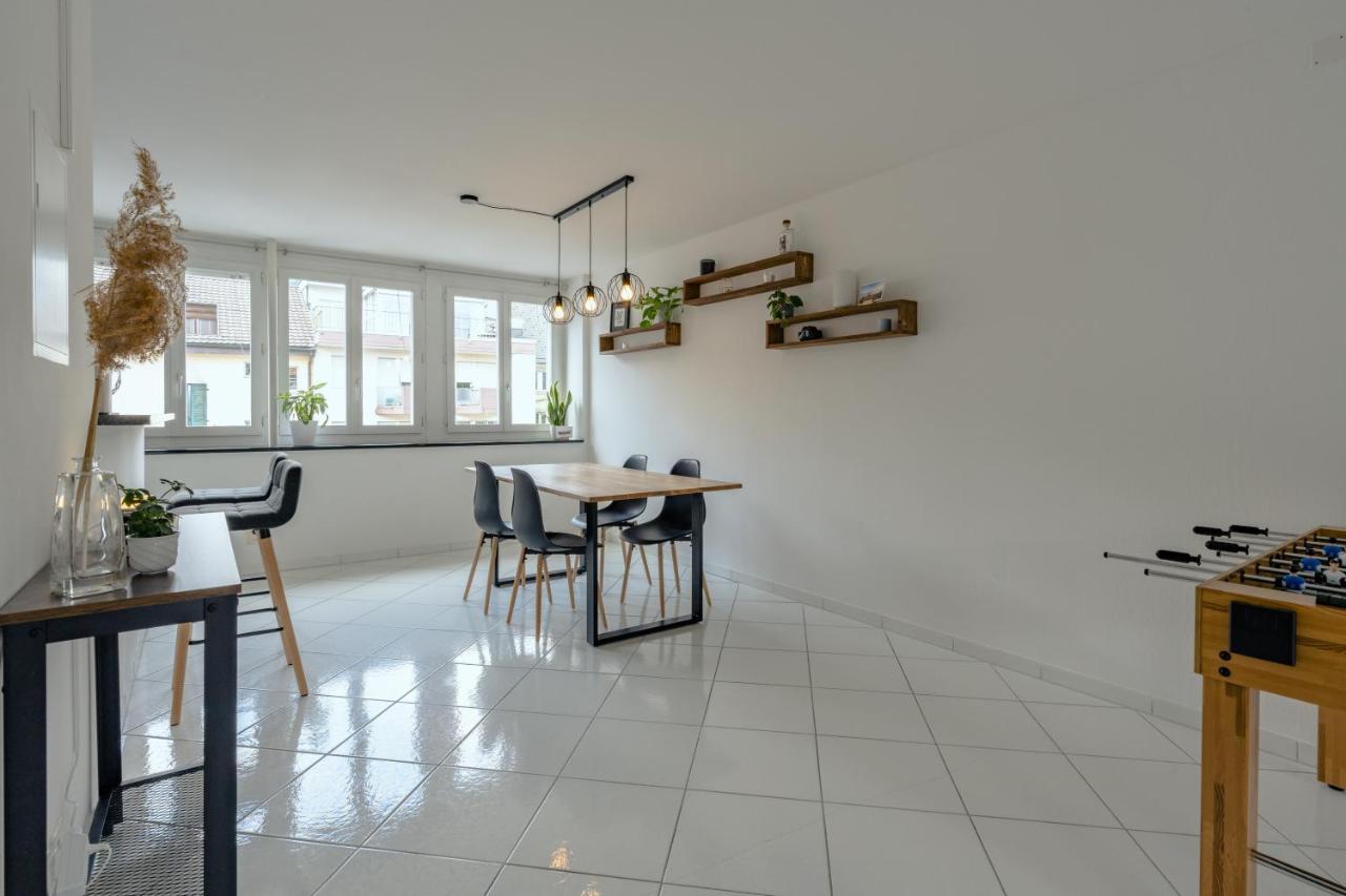 Apartment In The City Center With Free Parking Biel Exterior foto