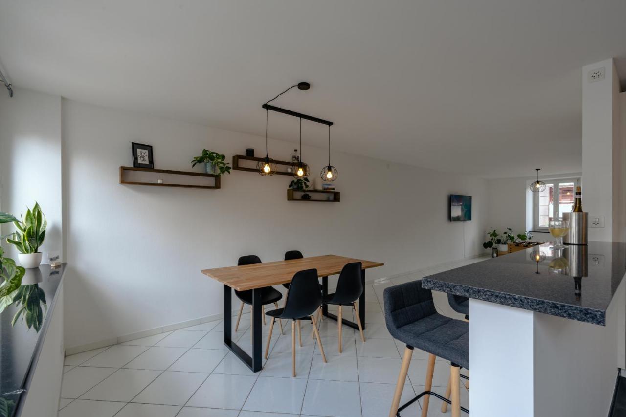 Apartment In The City Center With Free Parking Biel Exterior foto